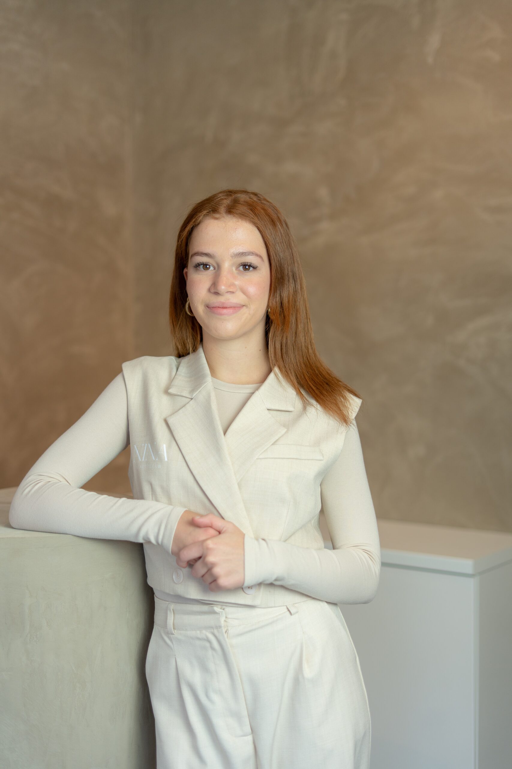 Imke stage bij Nina Beautyclub